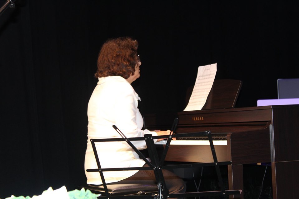 64755135_2308201796115236_4119541641717481472_n